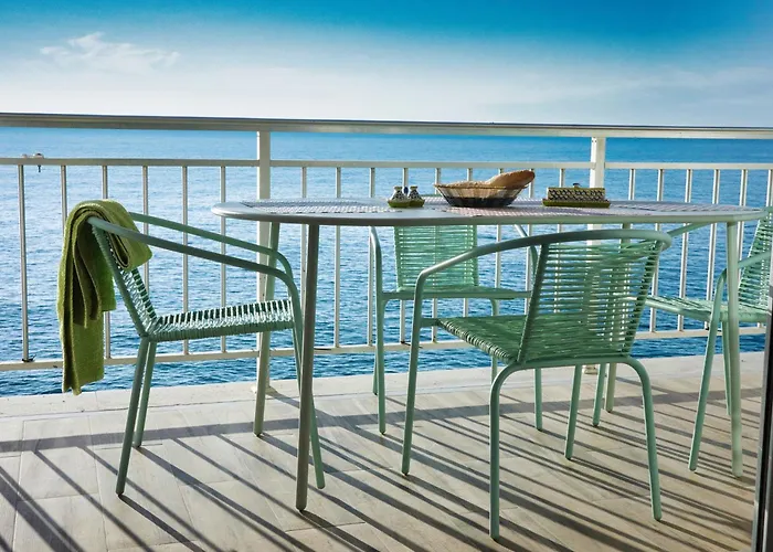 Amazing Oceanfront 2br דירה *