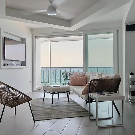 Amazing Oceanfront 2br Oropesa del Mar