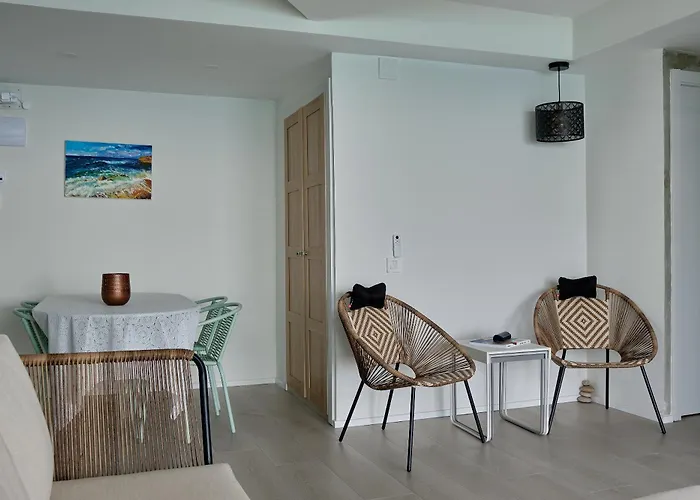 Amazing Oceanfront 2br *