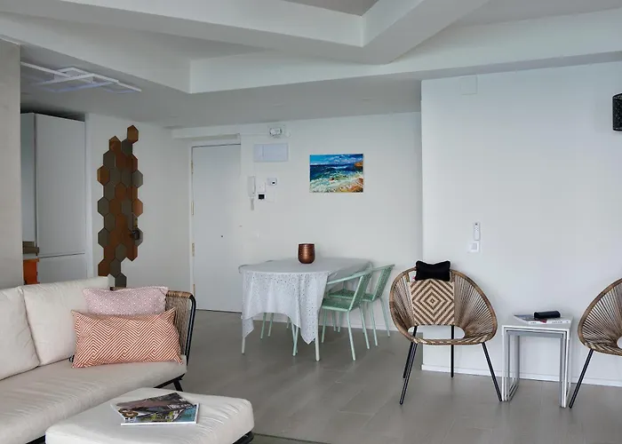 Amazing Oceanfront 2br * Oropesa del Mar