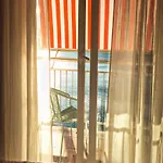 Amazing Oceanfront 2br 公寓 *