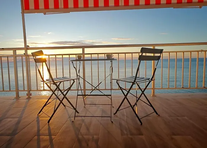 Amazing Oceanfront 2br Oropesa del Mar